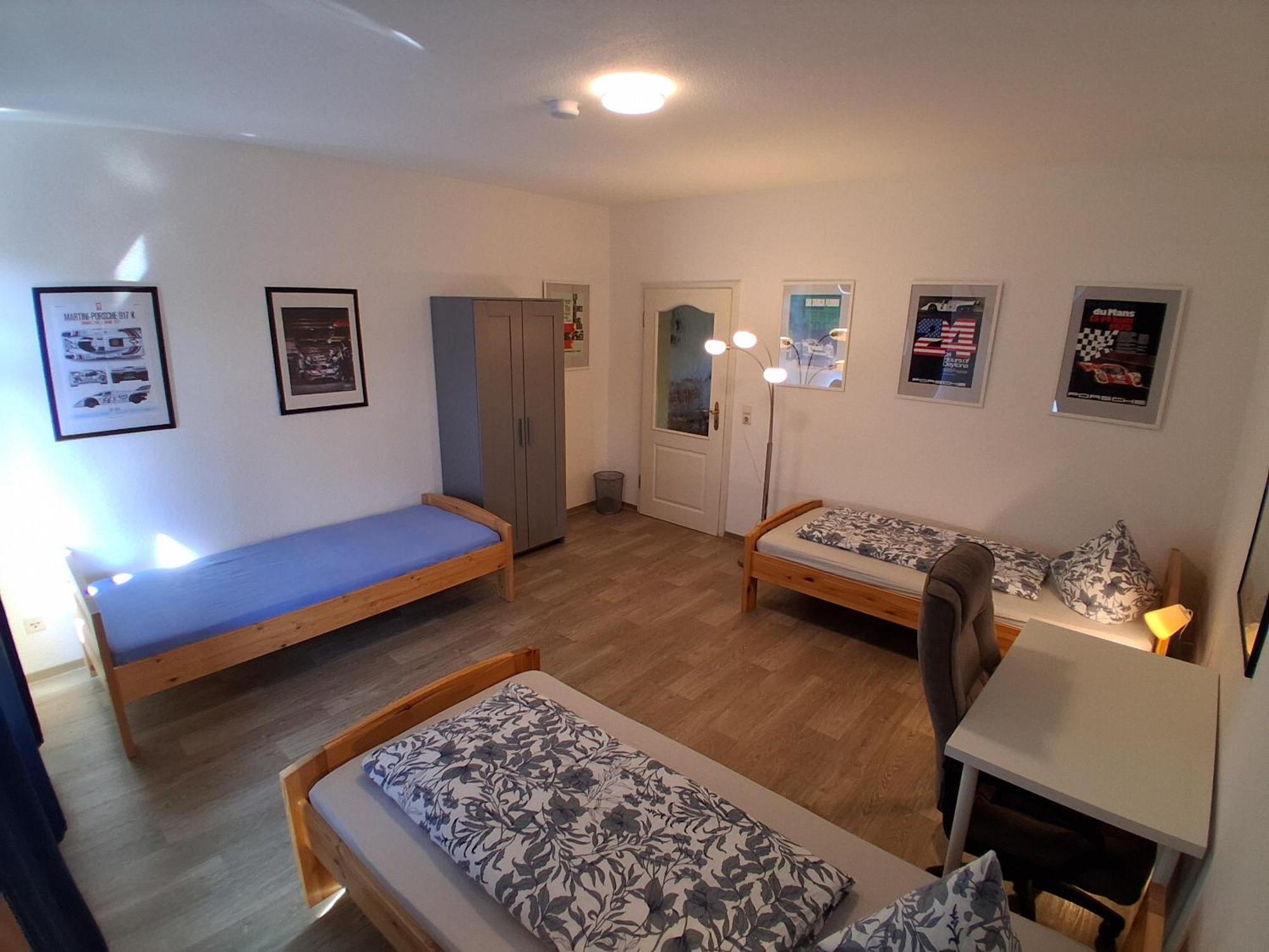 L118 Vermietungen Zwickau Bagian luar foto